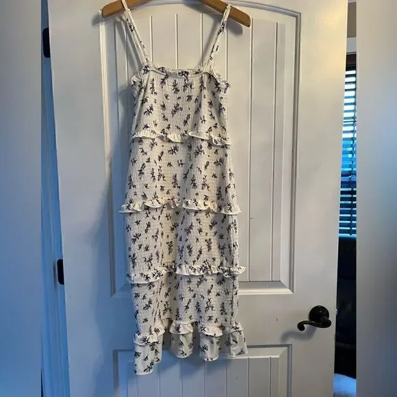 No Boundaries size small tiered dress with floral pattern - Picture 2 of 4